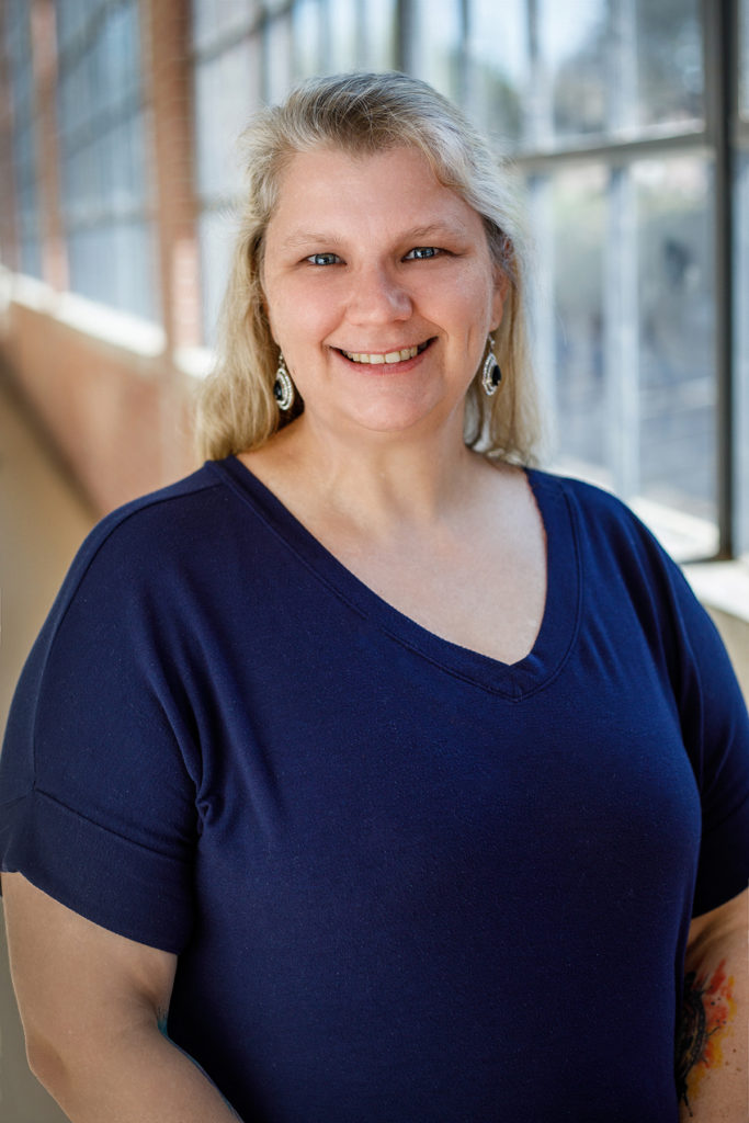 Mandi Harris – WVBG Radio Mandi Harris